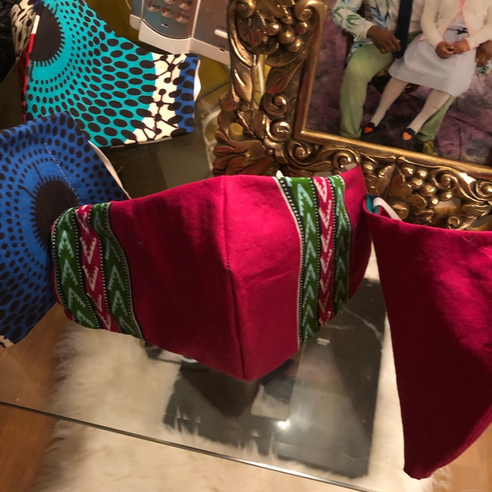 Reversible face masks